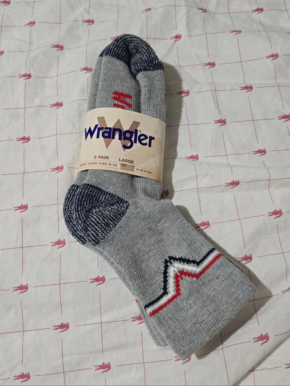NWT Wrangler Men's 2 Pair Large Crew Socks Gray Made In USA